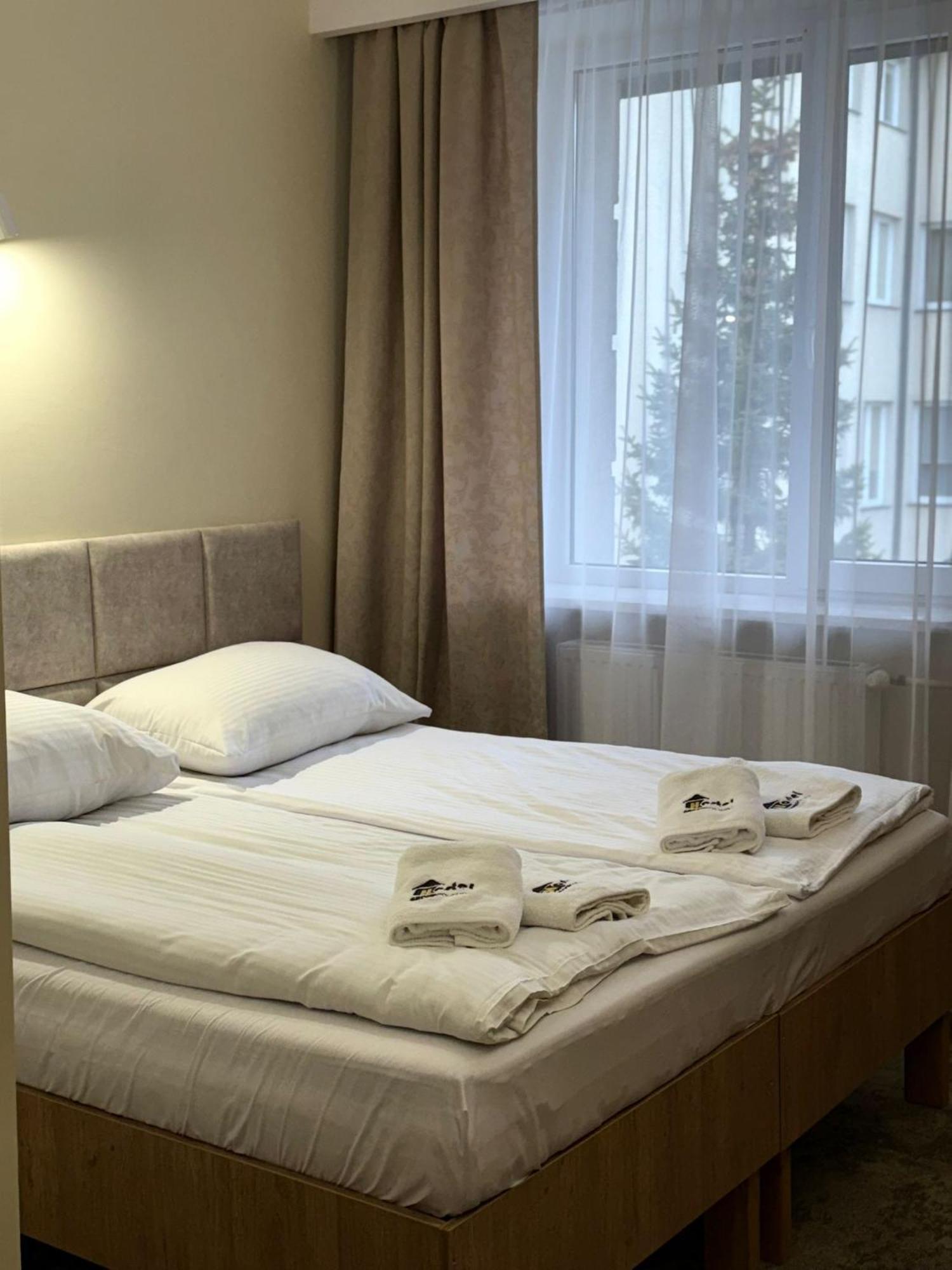 ראדום Hotel Tm מראה חיצוני תמונה