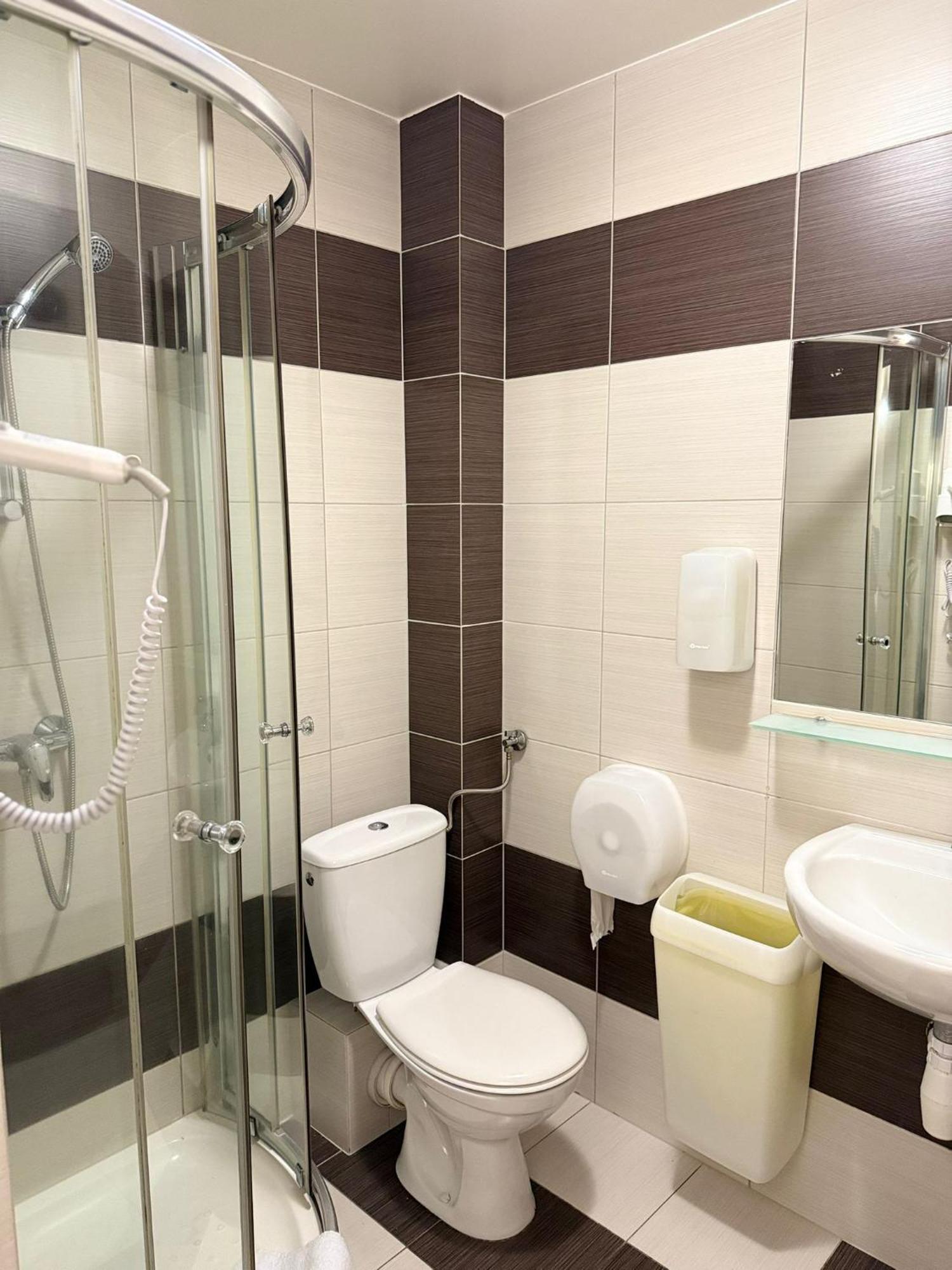 ראדום Hotel Tm מראה חיצוני תמונה